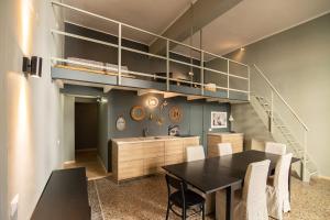 EMBRIACI CHARME DESIGN Centro Storico Porto Antico Acquario