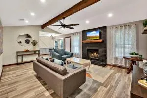 New Cozy Retreat Located 15 minutes to Waco - Lorena