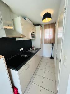 "LE PETIT BONHEUR" Maison 45 m2, idéal famille 6 personnes, terrasse vue nature, accès piscine gratuit