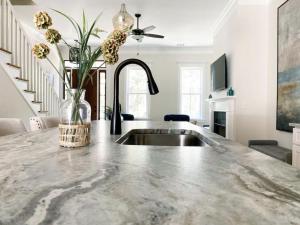 Magnolia Estate - 3 Separate Units, Courtyard