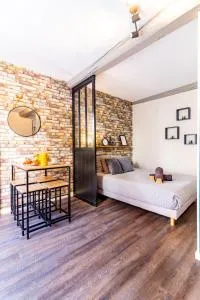 LE COSMO Du Grand Bassin Avec Terrasse - Villeneuve-la-Comptal