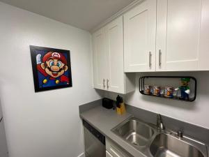 Hollywood Apartments Mario & No Themed With Pool FREE parking and WIFI
