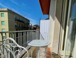 Le Ville Tivoli - Suites, Tivoli City Center!