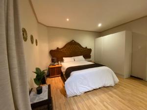 Siena Sun Guesthouse Rooms and Breakfast Option