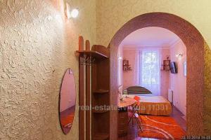 Апартаменти на вул Кониського 5 бічна Личаківської на 6 осіб