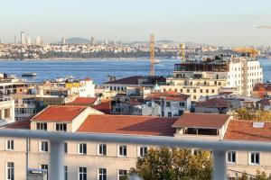 Bosphorus view, central location
