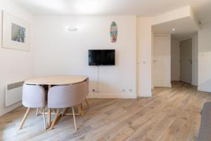 Appt pour 4 pers avec piscine couverte tennis et parking gratuit 227