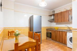 CASA ANGELITA Caminito del Rey, Apartamento con cocina en el centro de Andalucía