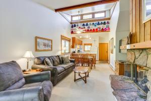 Updated Winter Park Condo with Indoor Heated Pool!