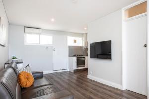 The Leonardo has 180 degree ocean views