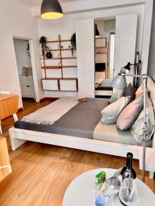 Cozy Apartment 3 km away from Duomo