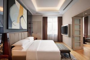 Executive Suite with Panoramic City View - Lounge Access room in Movenpick Hotel Istanbul