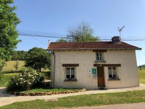 Gîte Orbigny-au-Val, 3 pièces, 4 personnes - FR-1-611-15