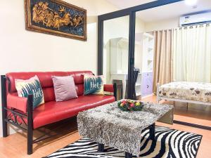 Affordable One Bedroom Condo in One Oasis 1726