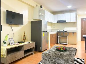 Affordable One Bedroom Condo in One Oasis 1726