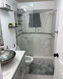 West View 1- Modern & central apartment