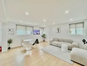 3room+2bathroom hongdae 1exit - Seul