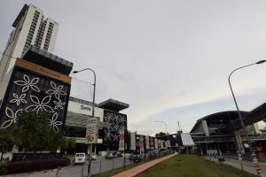 mozhouze studio @ 8 Kinrara Service Apartment