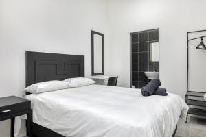 Inn & Out Express Sea Point