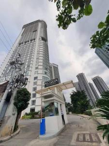 Aveline Suites Modern Amenity View ACQUA Private Residences near Rockwell Makati