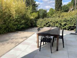 Villas La Casa du Lez (piscine chauffee) : photos des chambres