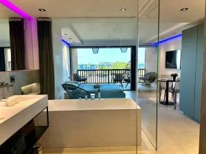 Appartement neuf climatisé - vue mer Saint-Tropez - 50m plage et port - piscine - 加桑