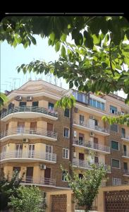 PeoniaMaximaHouse -Piazza Bologna-