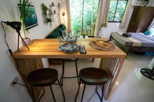 Jungle view studio with terrace