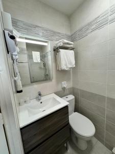Hotels Logis Hotel Restaurant le Mirador : photos des chambres