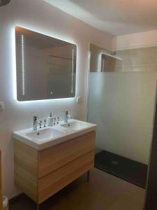 Piscine privée sans vis à vis Calme Babyfoot