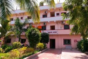 ISKCON Pandharpur's Chandrabhaga Guest House - Pandharpur