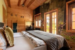 Chalet room in Hubertus Dwór Myśliwski