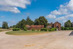 The Bothy - Charming home on a working farm