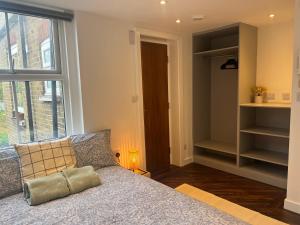 Spacious Battersea Rooms and Apartments
