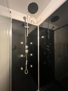 Belle Chambre a EVRY proche Gare RER