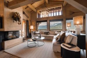 Chalets Luxury Megeve Chalet, sleeps 8 with Mountain Views and Jacuzzi : photos des chambres