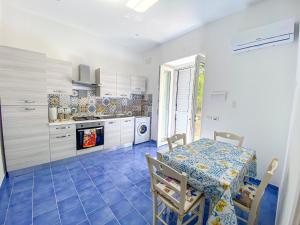 Mediterraneo 200 metri dal mare