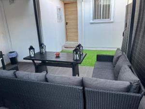 Francisca City House