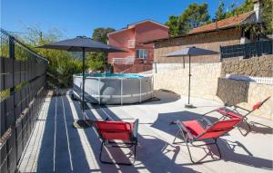 Nice Apartment In Stasevica With Wifi