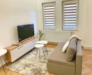 Rio Studio by Sienna