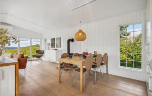 Three-Bedroom Holiday Home In Knebel
