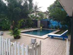 Villa Bonapriso avec piscine - Douala