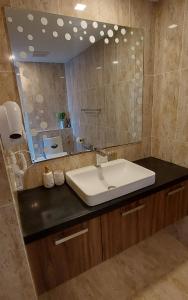 Grand Avenue Pattaya - Pool-view Suite, 55sqm