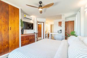 Casa Brisa & The PoolClub at Mahogany Bay!