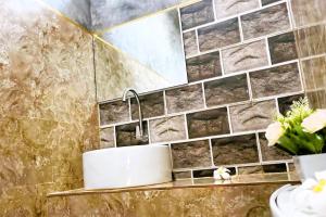 O k Chawkoh Bungalow