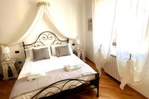 Rebecca's house Florence - SantʼIlario