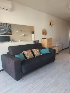 studio chambre cabine proche de tous les sites et commodités