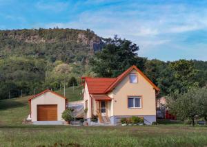 Bazaltorgona Apartman