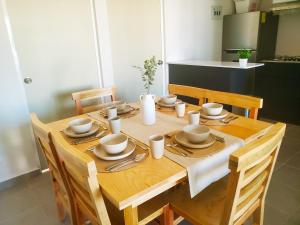 Alberca, Playa Cercana & Club de Playa opcional -Departamento E13D302