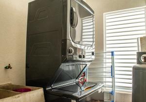 Alberca, Playa Cercana & Club de Playa opcional -Departamento E13D302